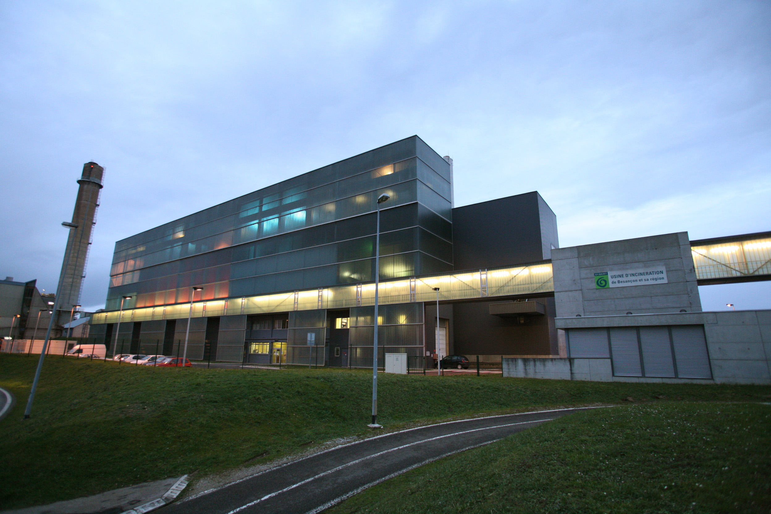 Dossier : l'Unité de Valorisation Énergétique ferme le plus ancien de ses deux fours