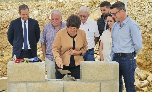 La première pierre de l’éco-centre d’Ornans a été posée